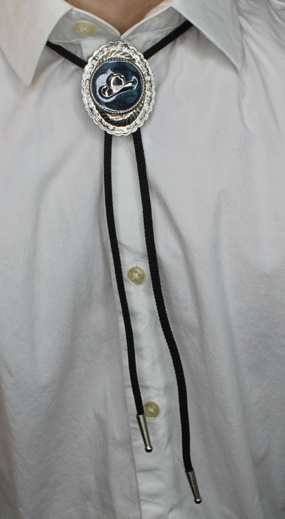 Cowboyhatt Concho Bolo Tie