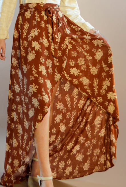 Hattie – Blommig Omlottkjol i Maxilängd